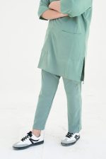 Pista Green Women’s Scrub Suit — Stretchable Medical Uniform for Female Doctors & Nurses - Image 3